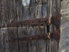 Herrajes en puerta